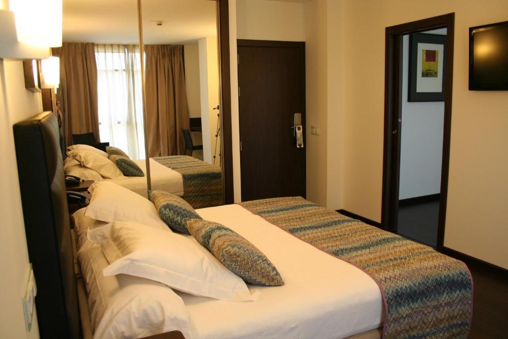 Hotel Villa Rosario Ii, Edificio Moderno Ribadesella Bilik gambar